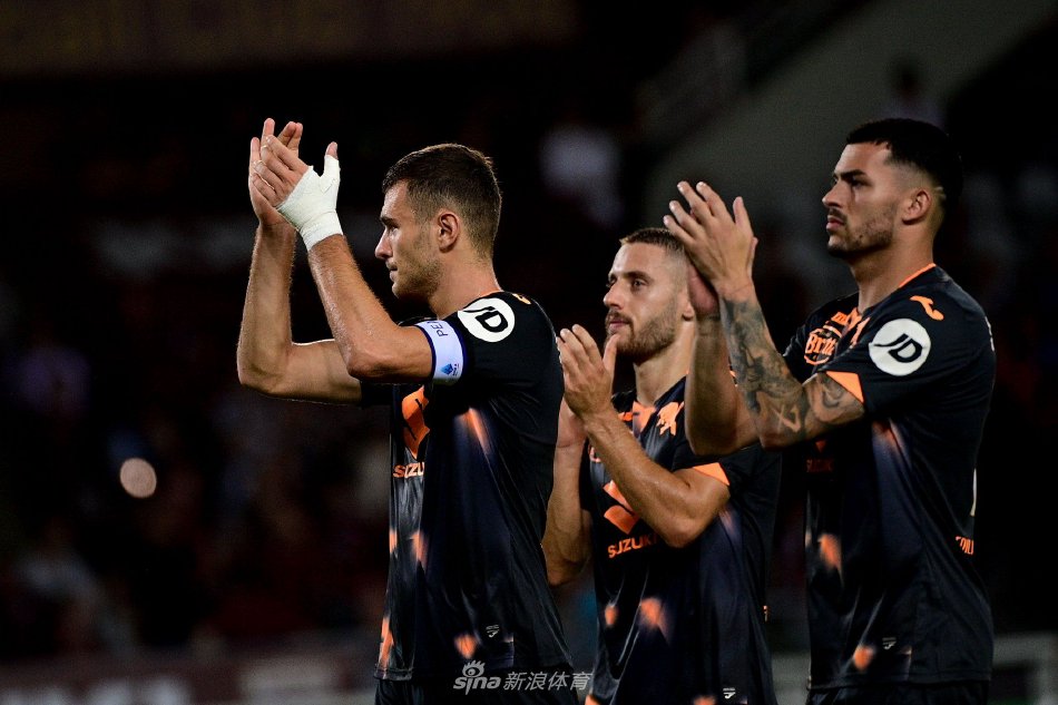 的惊喜与传 的惊喜与传