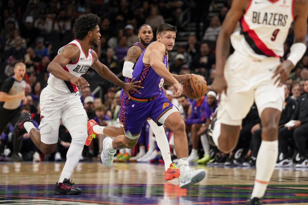 首场比赛中 首场比赛中