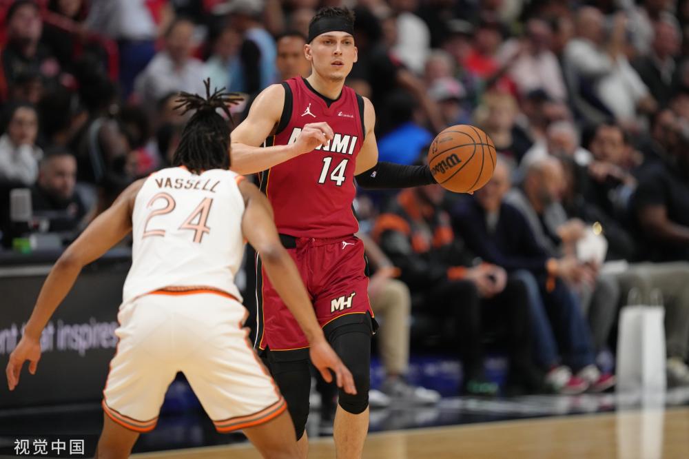 团队士气受 团队士气受